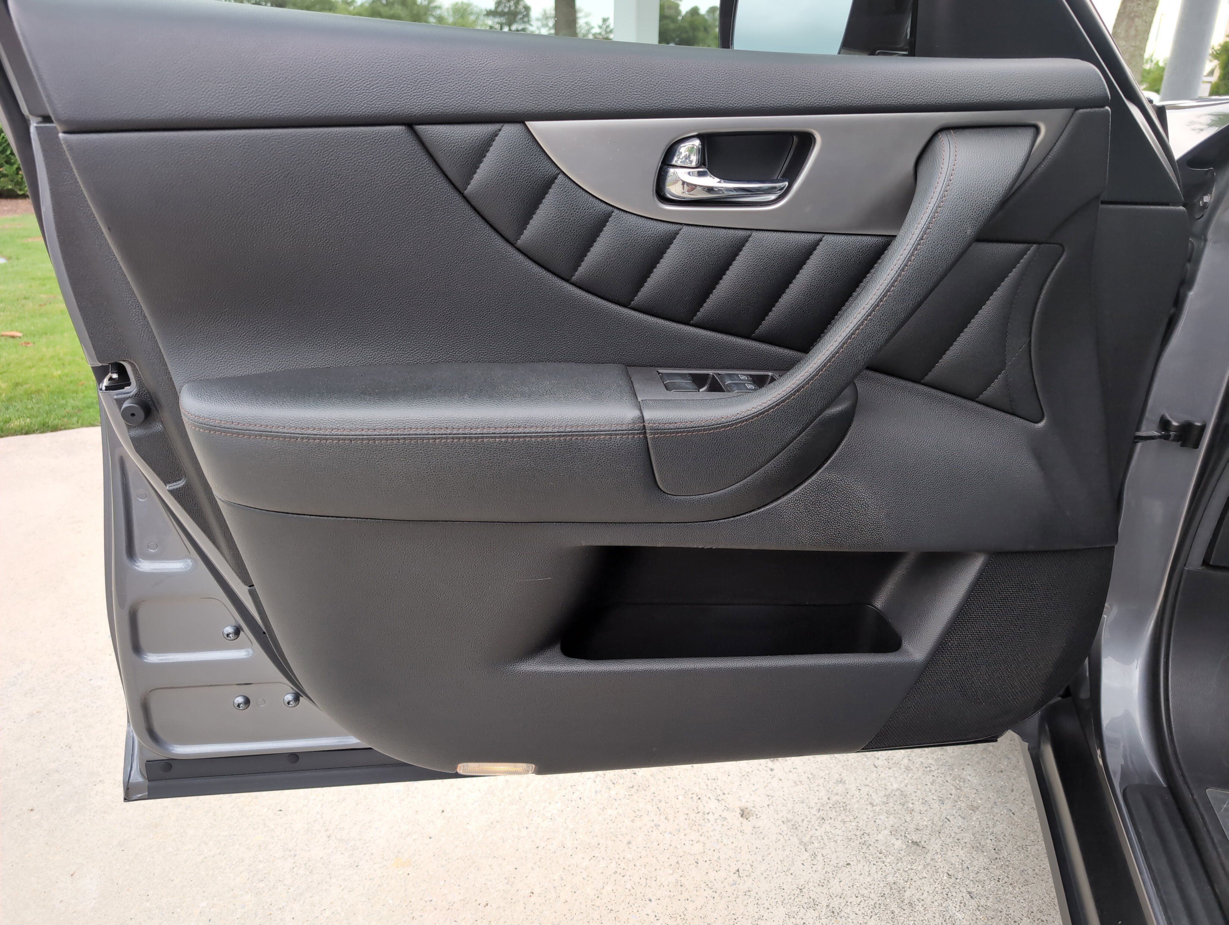 Used 2017 INFINITI QX70 AWD image 14