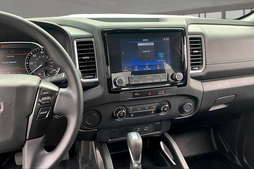 Used 2024 Nissan Frontier SV RWD image 10