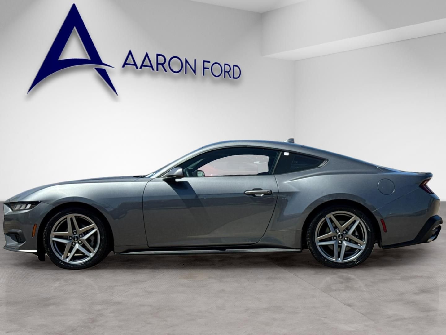 Used 2024 Ford Mustang Premium RWD image 3
