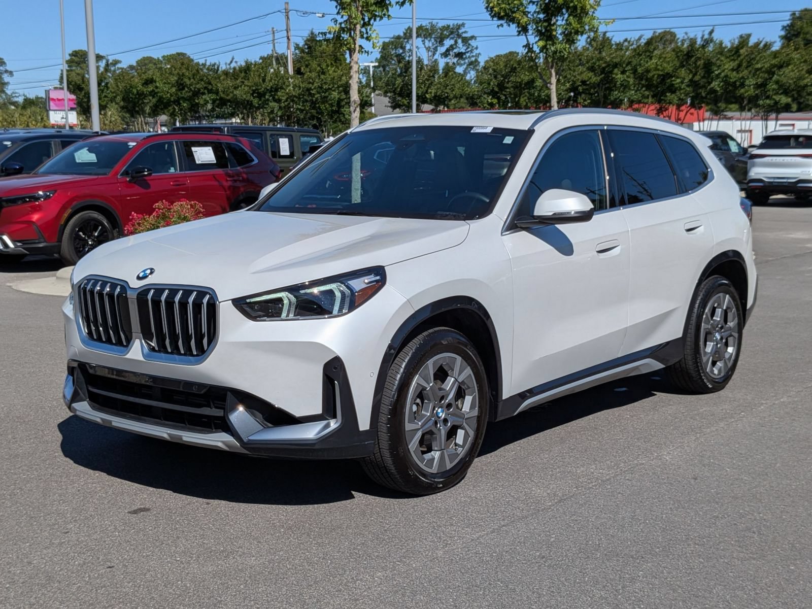 Used 2025 BMW X1 xDrive28i w/ Convenience Package AWD/4WD image 7