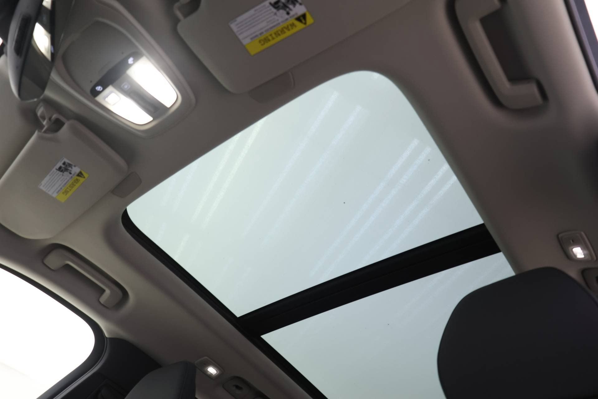 New 2026 Volvo XC90 T8 Plus w/ Protection Package Premier image 15