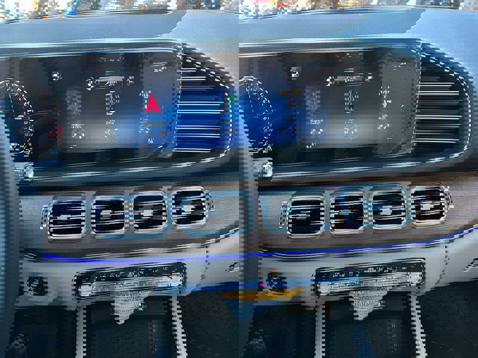 New 2026 Mercedes-Benz GLE 450e 4MATIC image 25