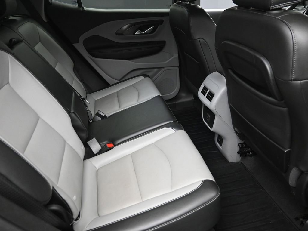 Used 2022 GMC Terrain SLT w/ Infotainment Package II image 8