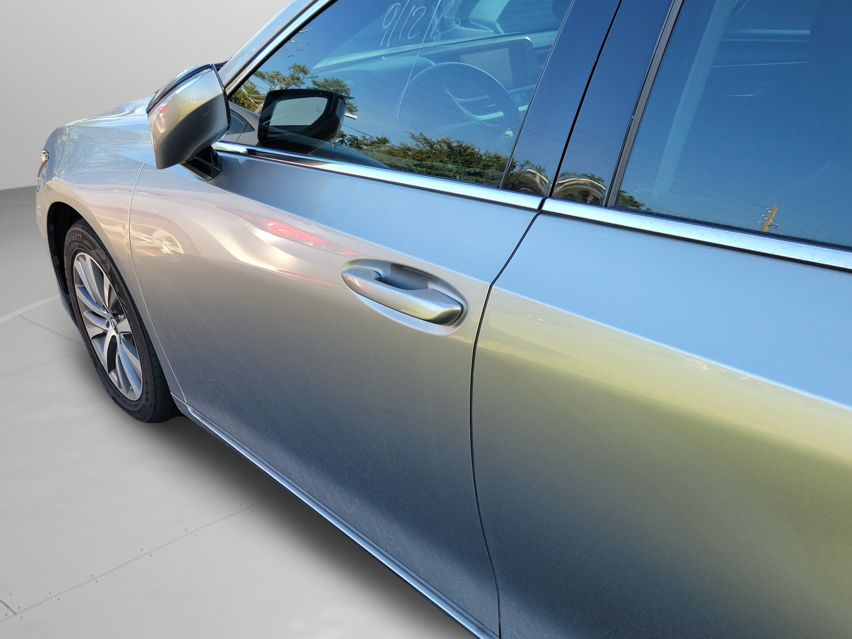 Used 2021 Lexus ES 300h w/ Premium Package FWD image 29