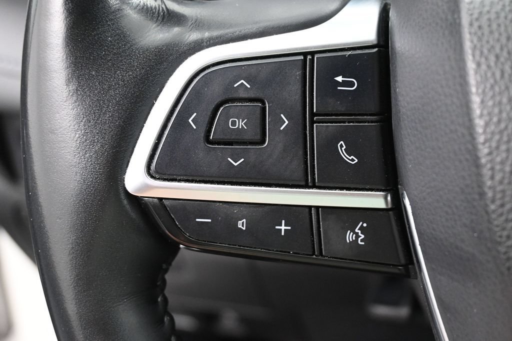 Used 2021 Toyota Highlander Platinum AWD/4WD image 18