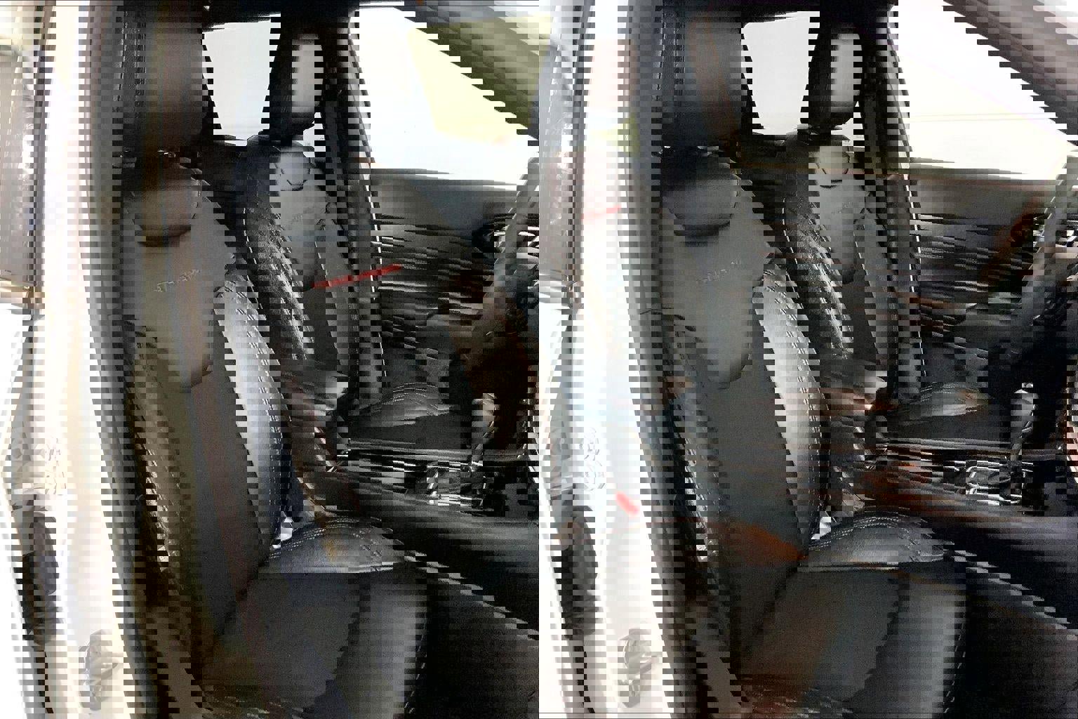 Used 2024 Jeep Compass Trailhawk image 7