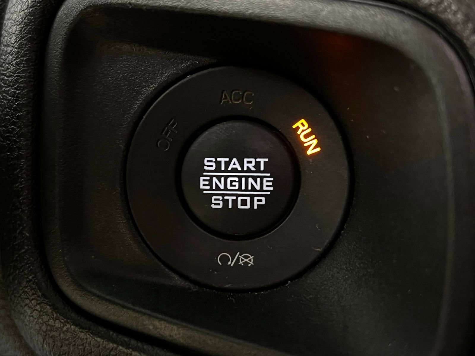 Used 2024 Jeep Wrangler Sport S image 20