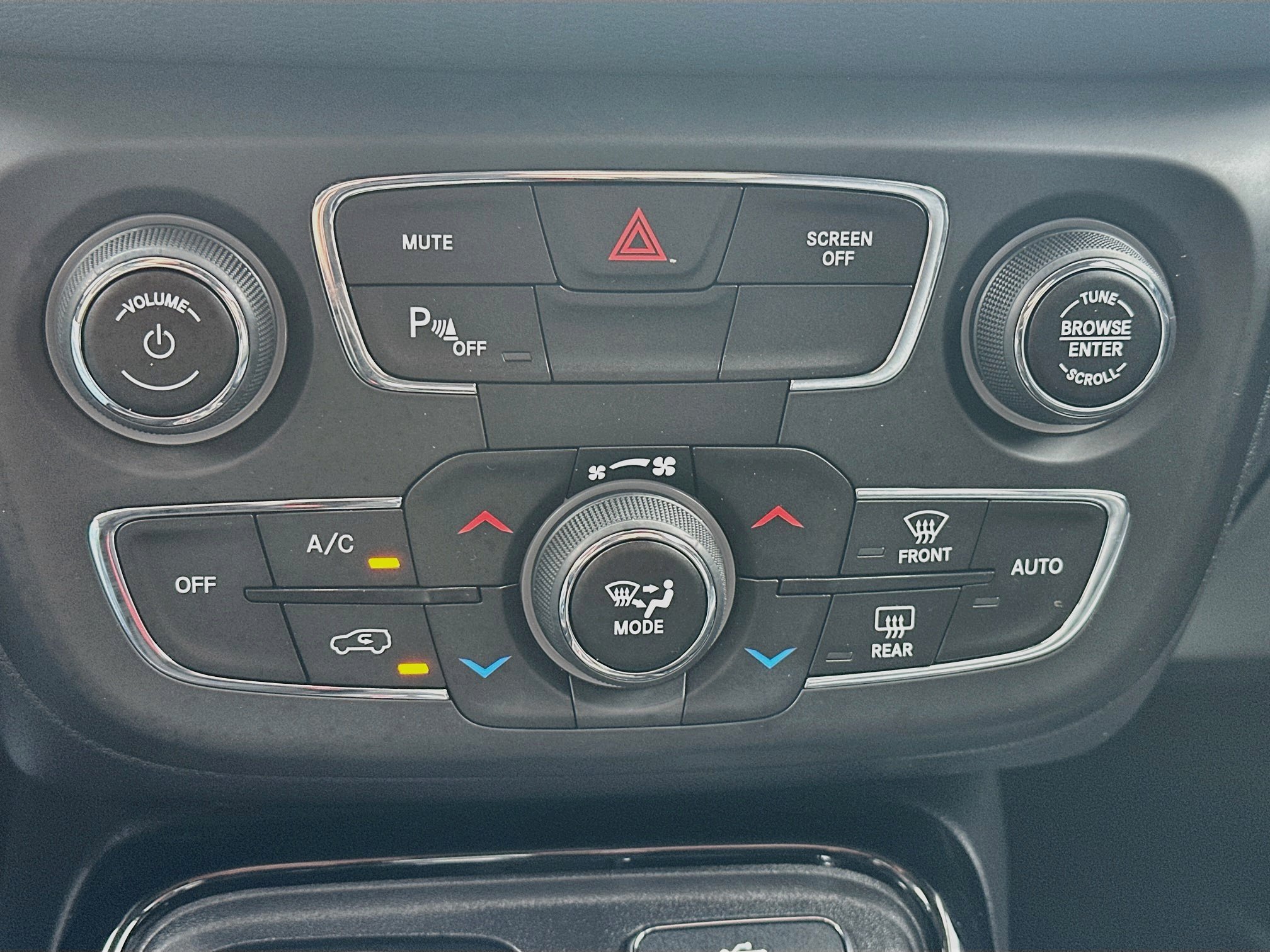 Used 2017 Jeep Compass Limited w/ Navigation Group AWD/4WD image 22