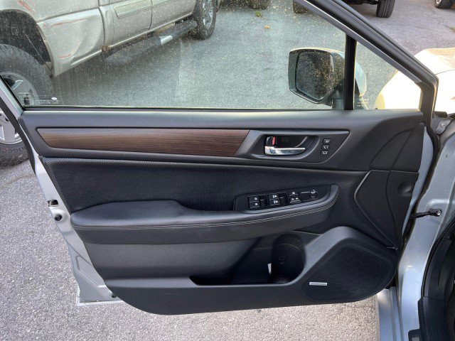 Used 2015 Subaru Legacy 2.5i Limited AWD/4WD image 6