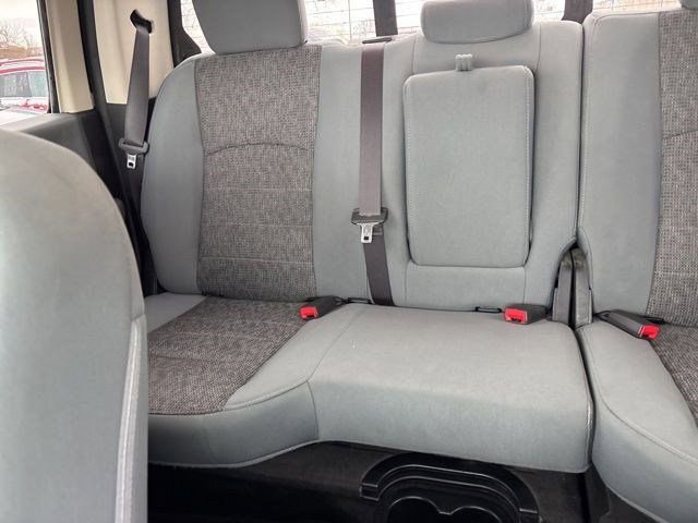 Used 2017 RAM 1500 Classic SLT w/ SLT Plus D←cor Group image 31