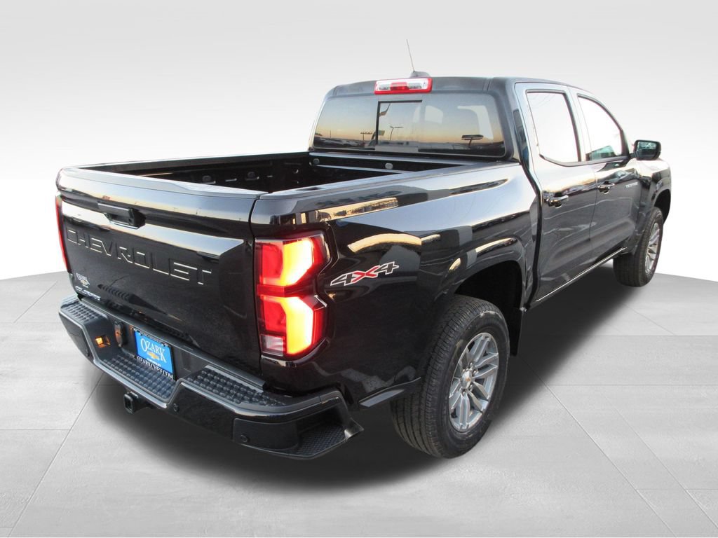 New 2026 Chevrolet Colorado LT w/ LT Convenience Package AWD/4WD image 6