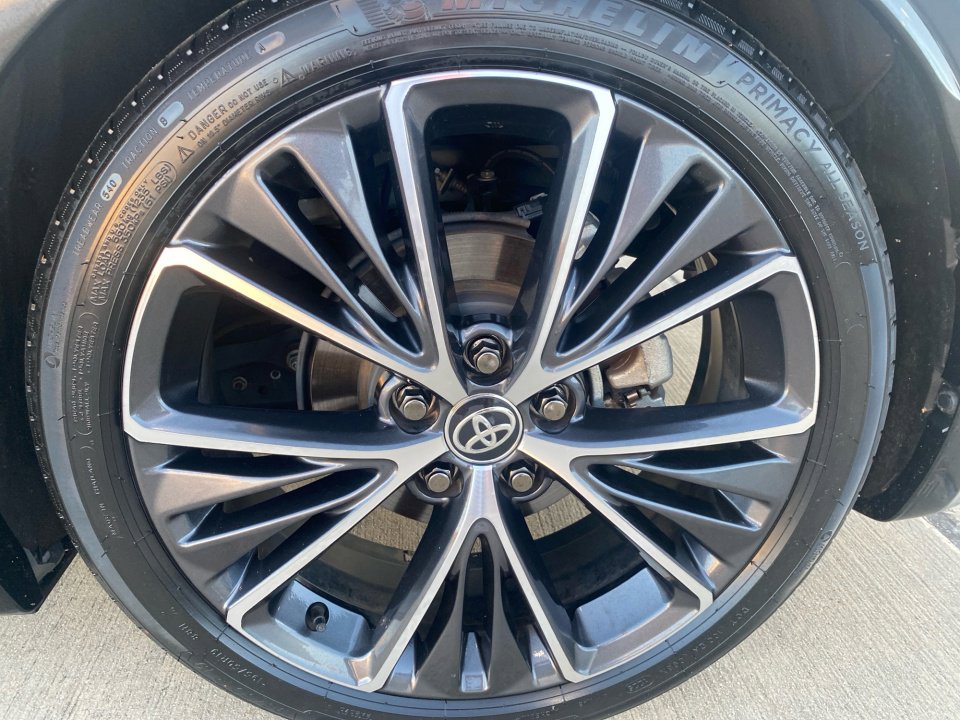 Used 2024 Toyota Prius XLE image 26