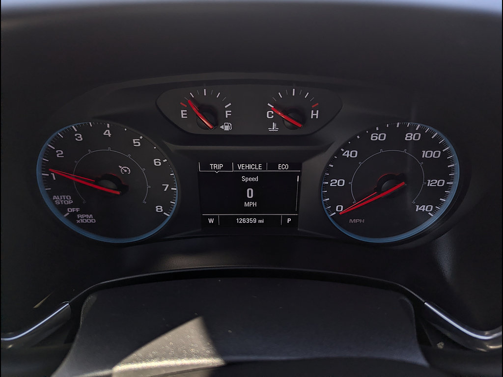 Used 2020 Chevrolet Equinox LS w/ LS Convenience Package AWD/4WD image 2