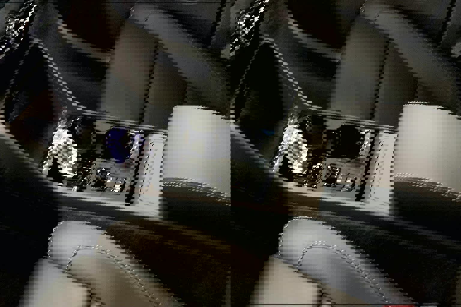 New 2025 Volvo XC40 B5 Ultra w/ Protection Package Premier image 10