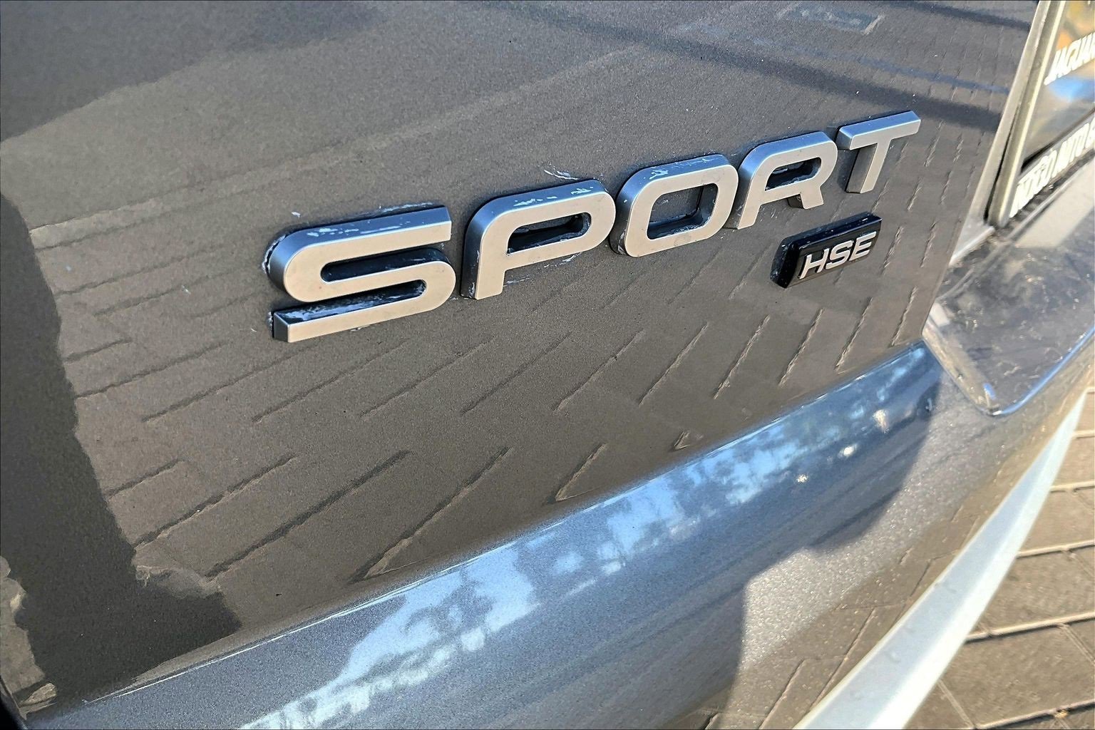 Used 2020 Land Rover Range Rover Sport HSE image 8