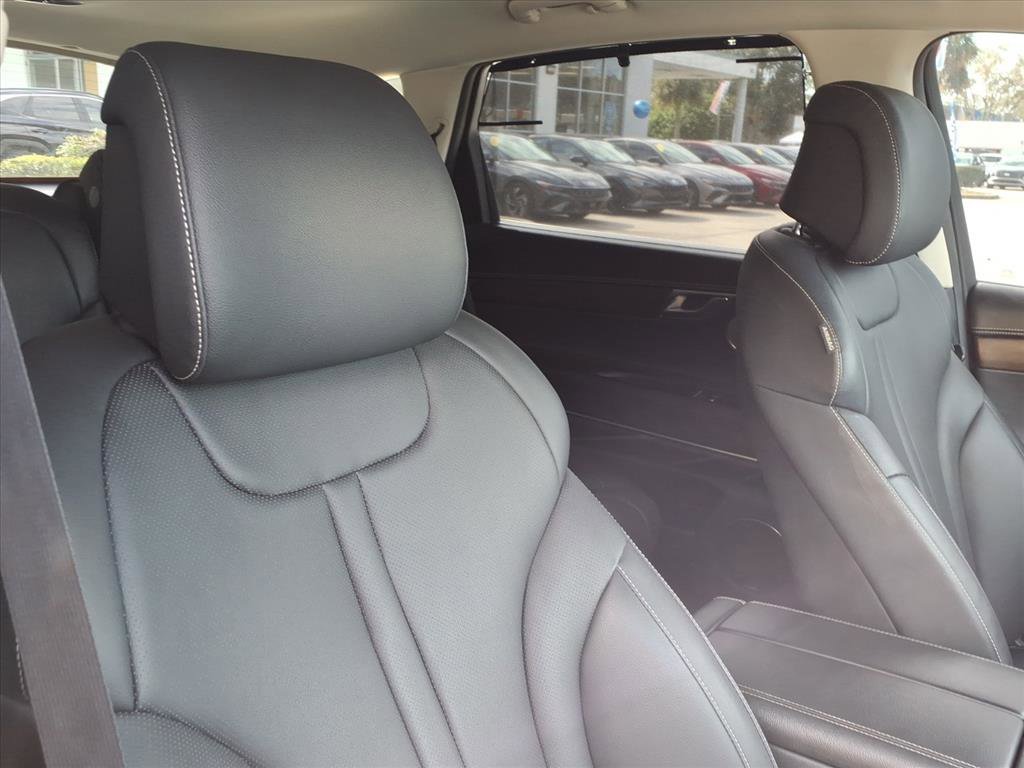 Used 2022 Genesis GV80 2.5T w/ Advanced Package 03 image 21