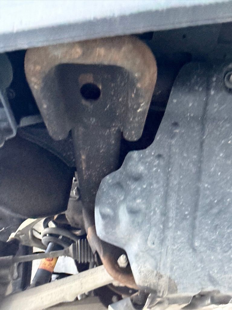 Used 2015 Chevrolet Suburban LTZ image 35