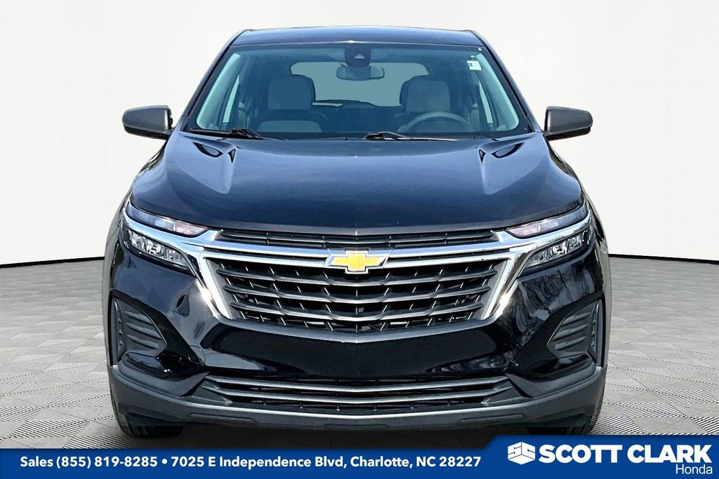 Used 2022 Chevrolet Equinox LS image 2