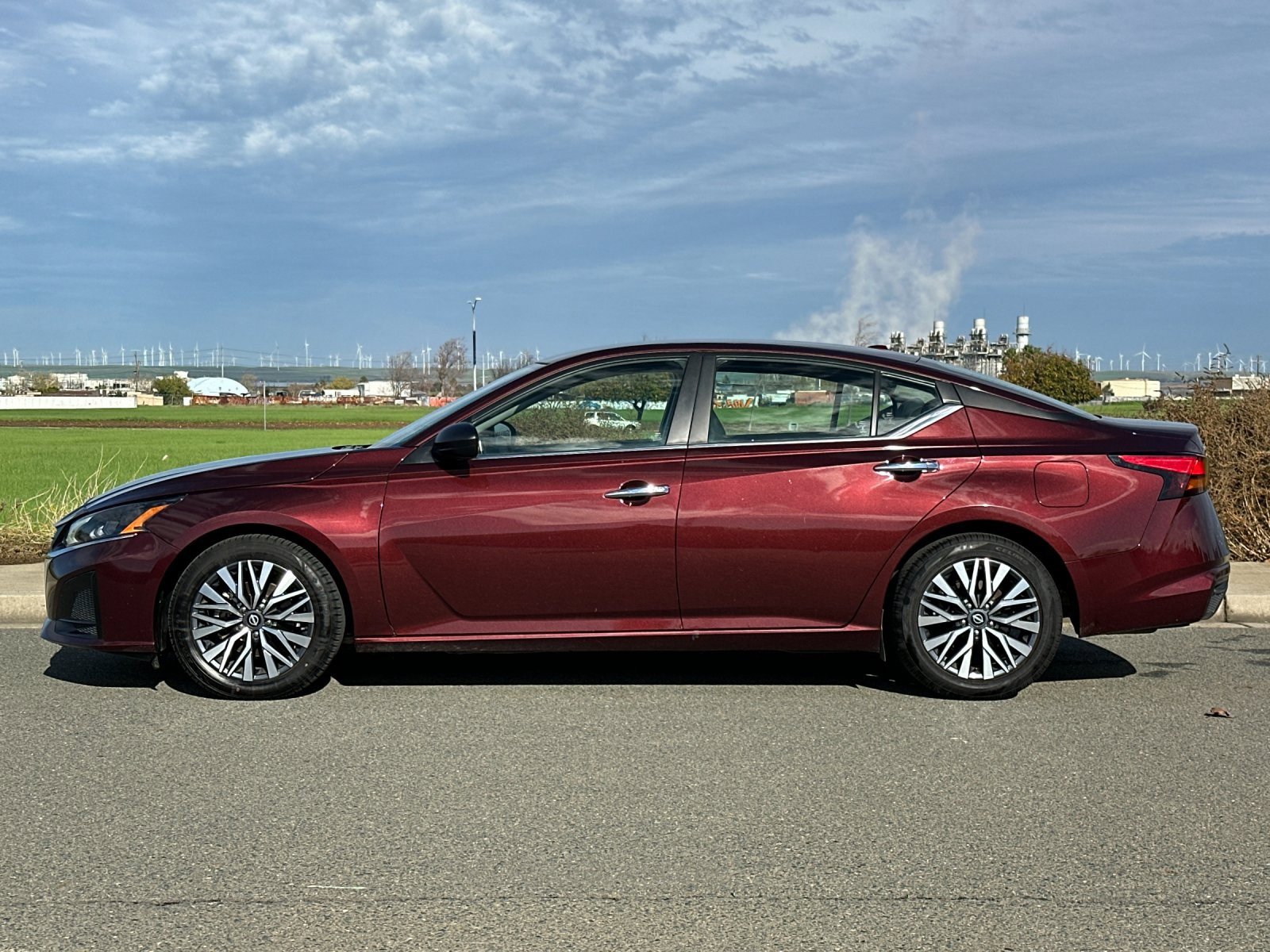 Used 2024 Nissan Altima 2.5 SV image 7