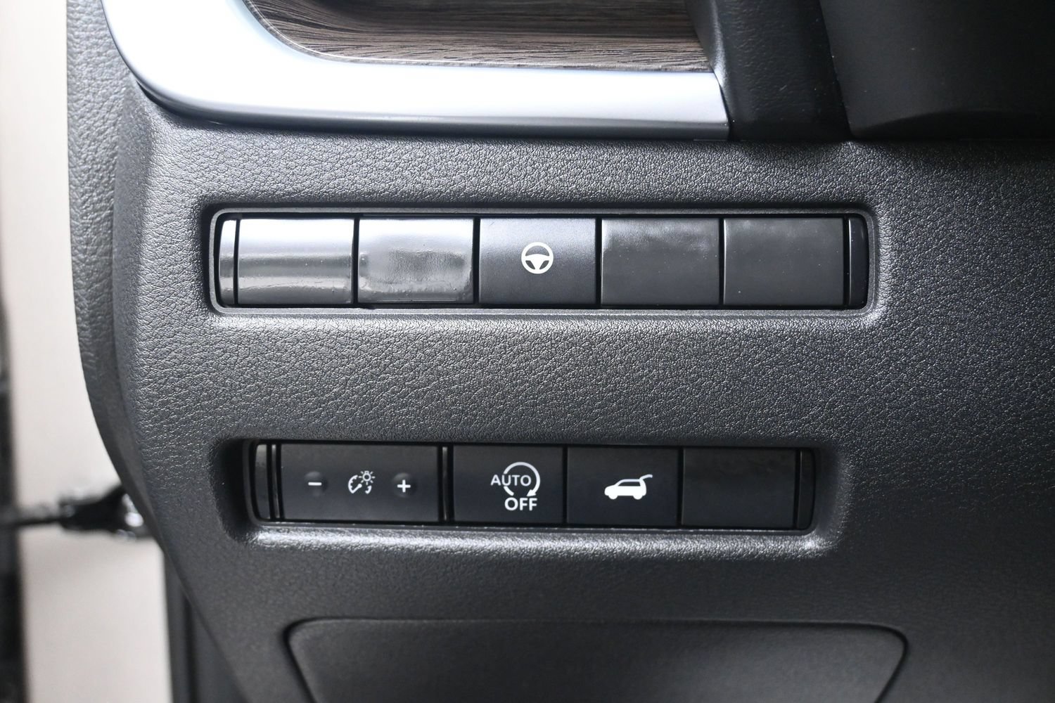 Used 2024 Nissan Rogue Platinum AWD/4WD image 23