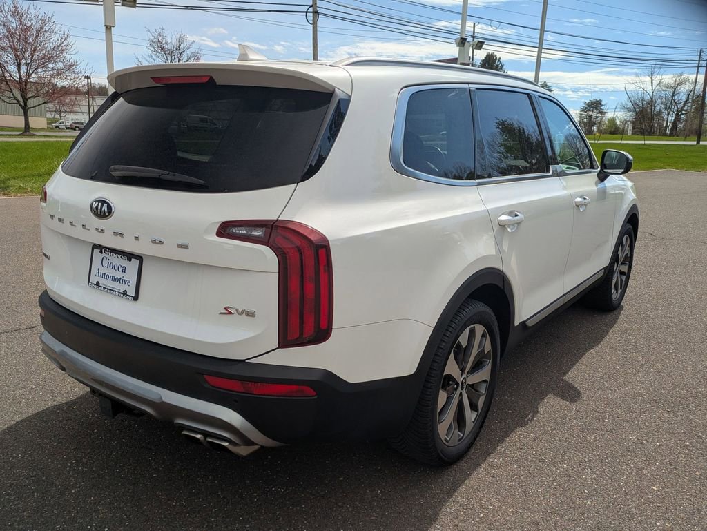 Used 2020 Kia Telluride S w/ S 8 Passenger Seating Package image 5