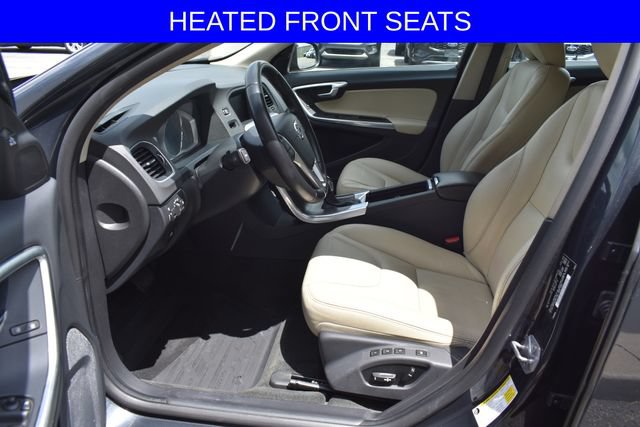 Used 2016 Volvo V60 T5 Premier FWD image 4
