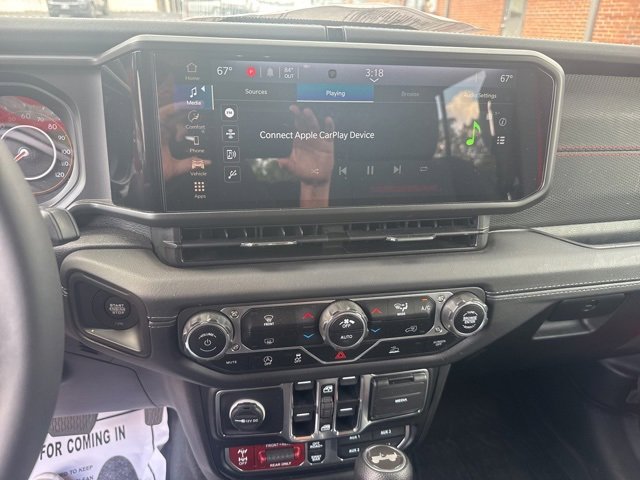 Used 2024 Jeep Wrangler Unlimited Rubicon image 14