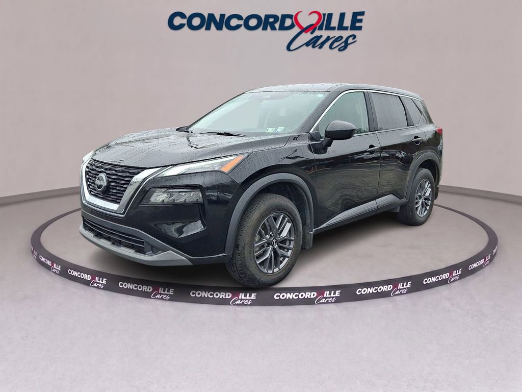 Used 2023 Nissan Rogue S AWD/4WD image 3