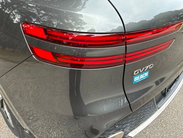 Used 2023 Genesis GV70 2.5T w/ Advanced Package AWD/4WD image 14