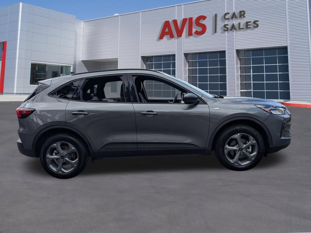 Used 2025 Ford Escape ST-Line AWD/4WD image 5