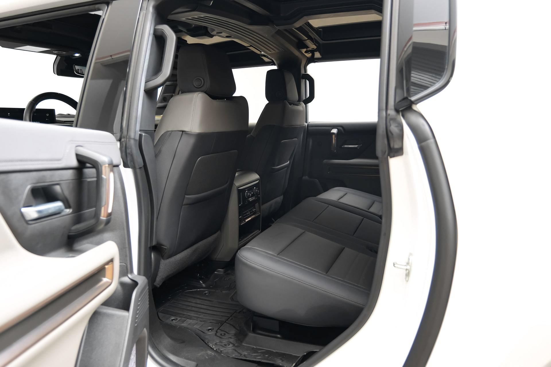 Used 2025 GMC Hummer EV 2X w/ LPO, Sport Package AWD/4WD image 47