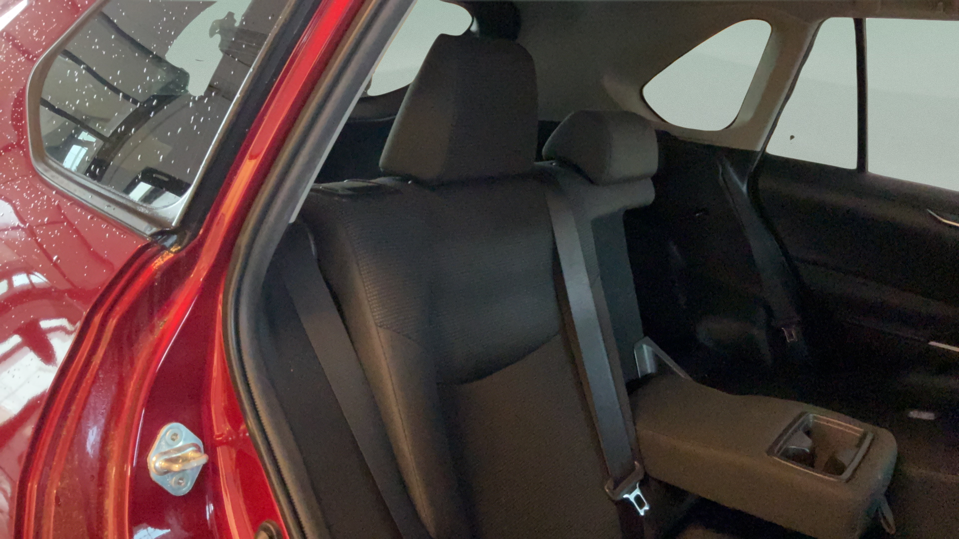 Certified 2021 Toyota RAV4 LE FWD image 27