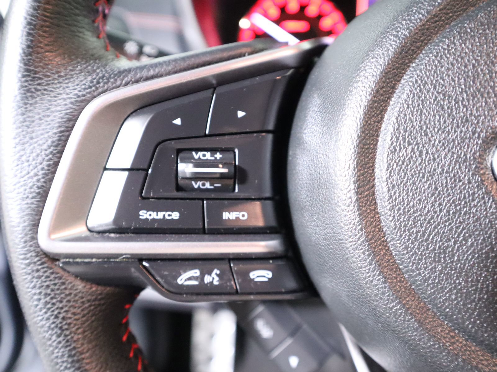 Used 2020 Subaru Impreza 2.0i Sport image 30