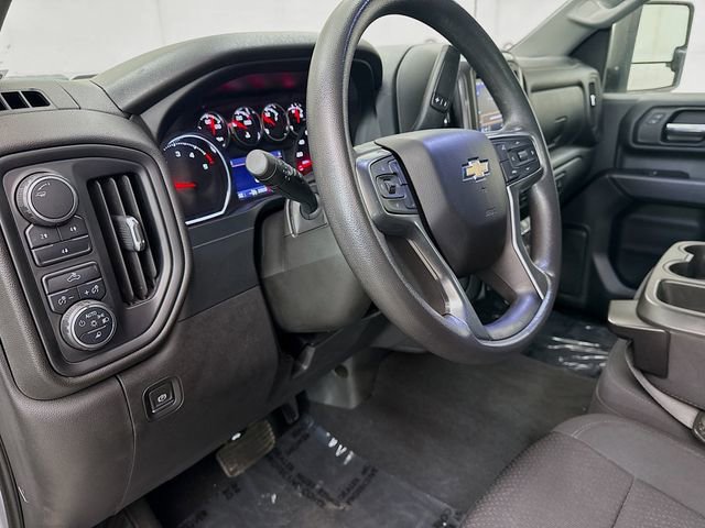 Used 2022 Chevrolet Silverado 2500 Custom w/ Custom Value Package image 10