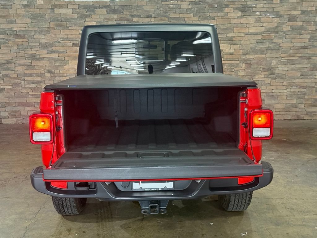 Used 2022 Jeep Gladiator Sport AWD/4WD image 7