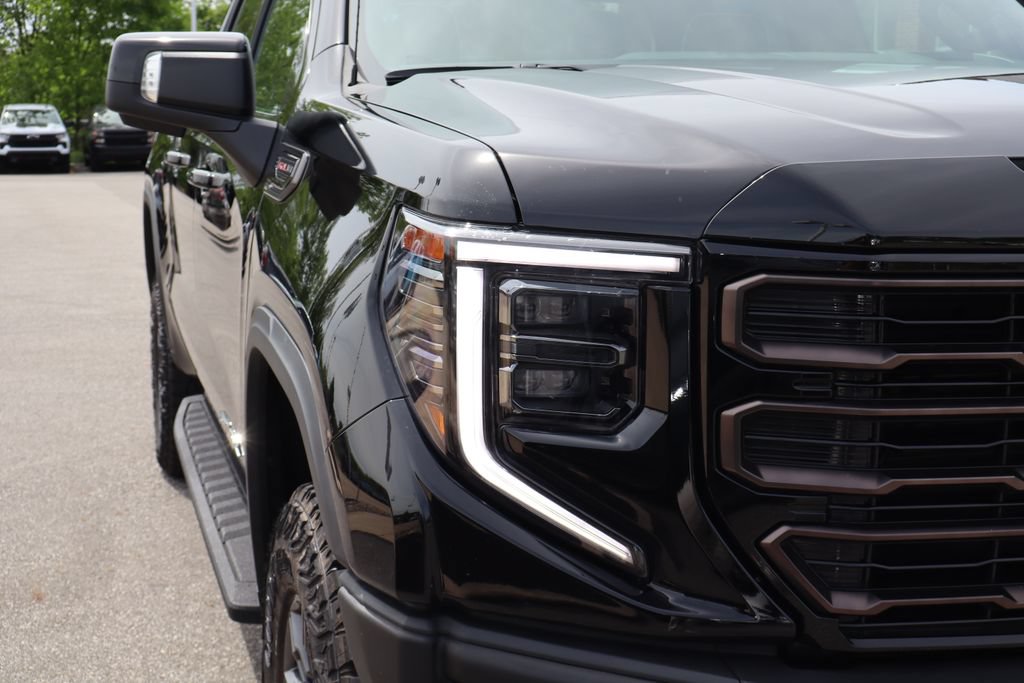 Used 2025 GMC Sierra 1500 AT4X AWD/4WD image 5