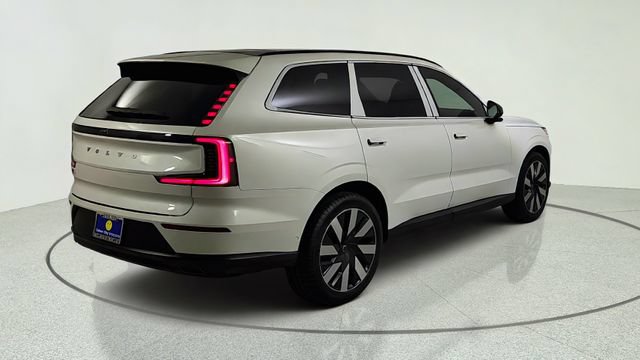 New 2026 Volvo EX90 Ultra AWD/4WD image 7