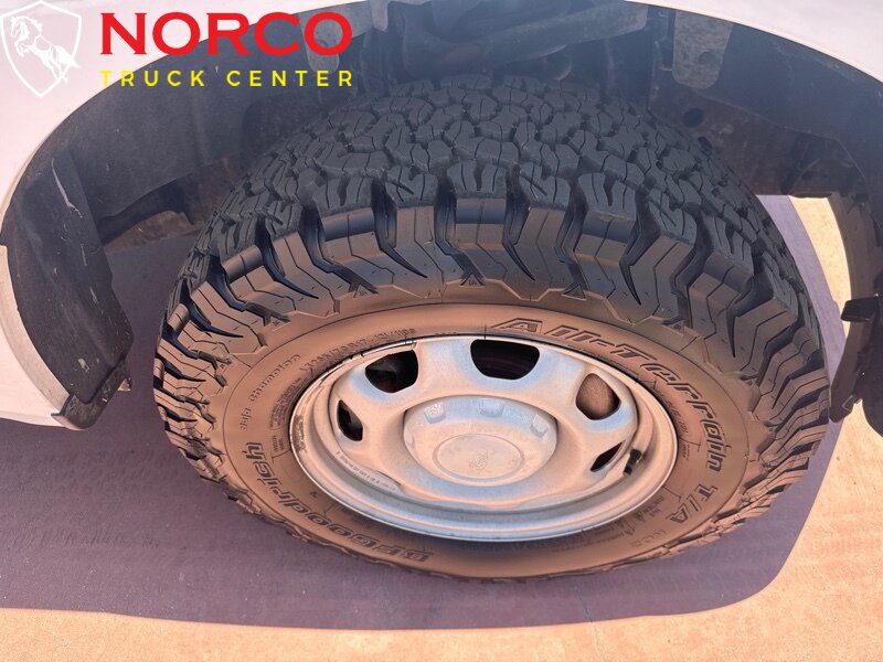 Used 2015 Ford F150 XL w/ Equipment Group 101A Mid AWD/4WD image 13
