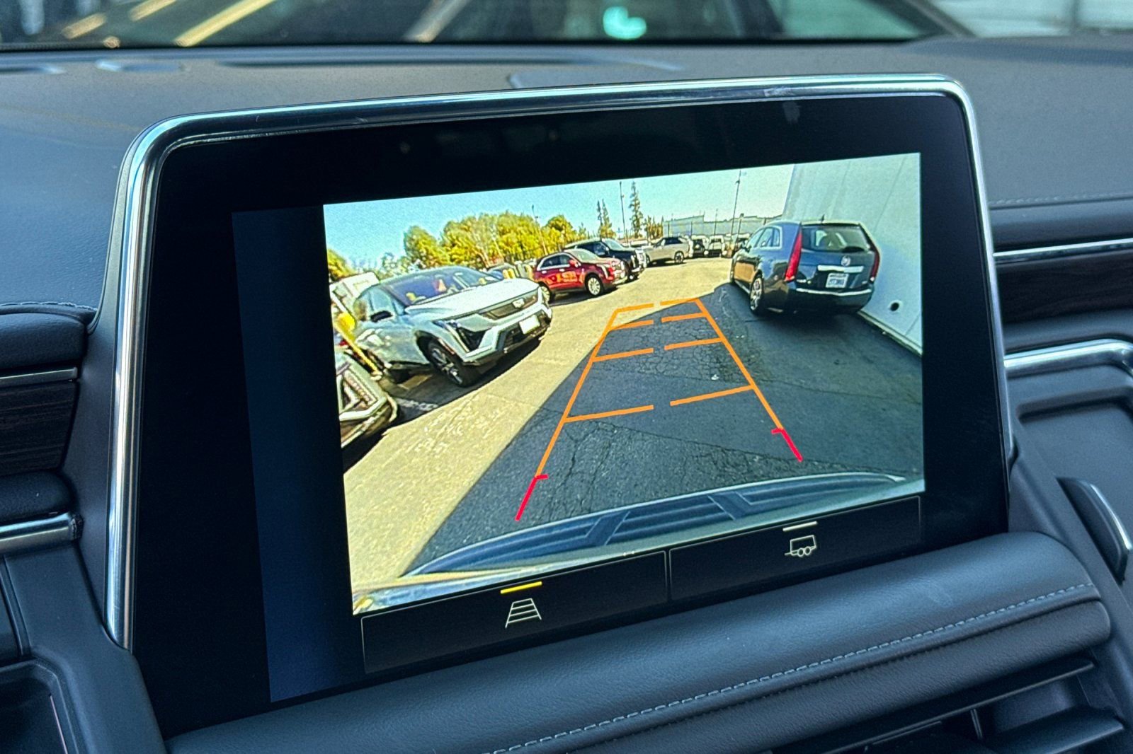 Used 2023 Chevrolet Tahoe Z71 image 25