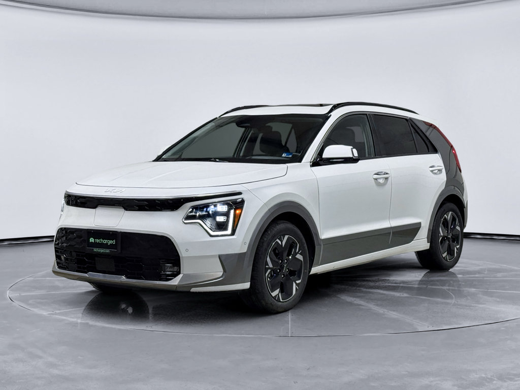 Used 2023 Kia Niro Wave w/ Wave Preserve Package