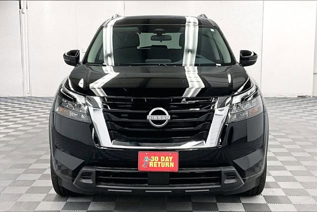 New 2025 Nissan Pathfinder SV w/ Cargo Package image 16