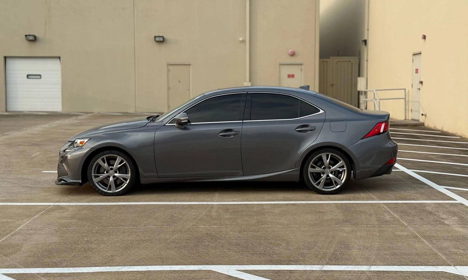 Used 2016 Lexus IS 200t RWD image 5