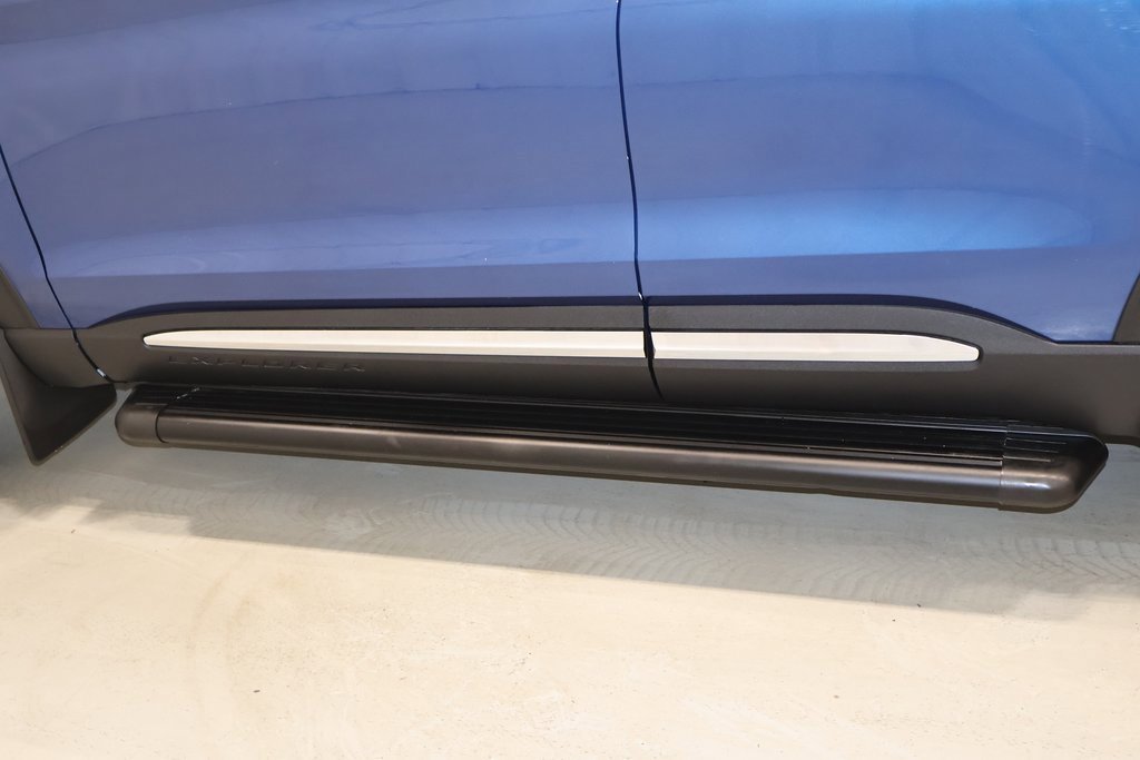 Certified 2020 Ford Explorer XLT w/ Equipment Group 202A image 42