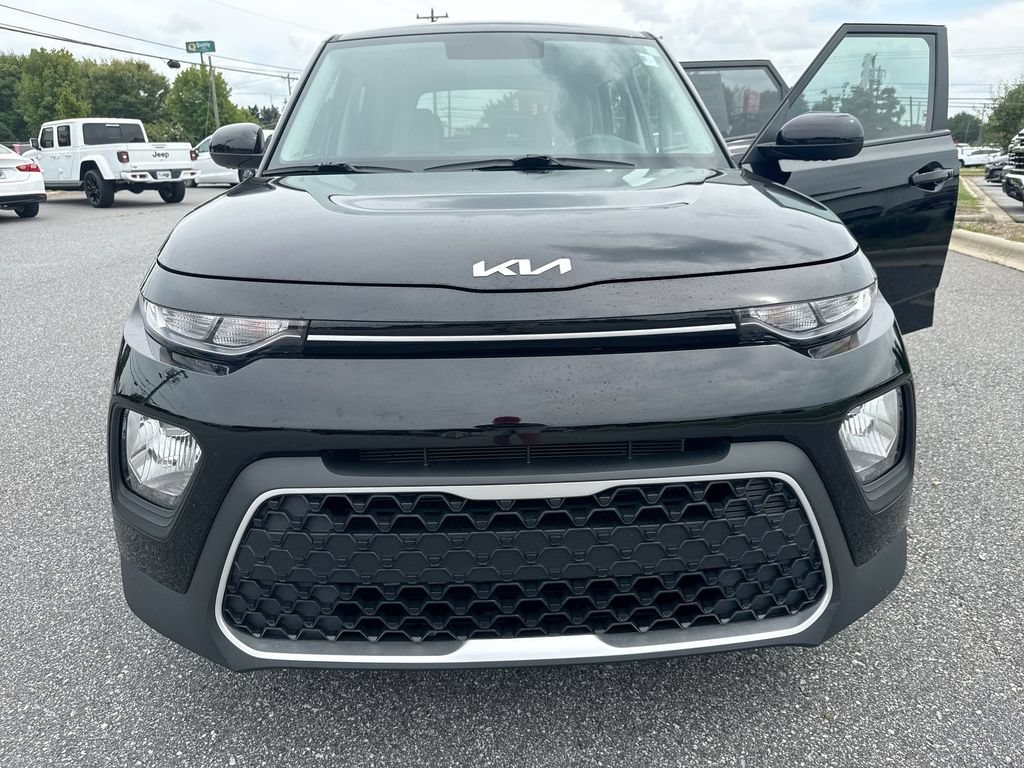 Used 2022 Kia Soul LX FWD image 31