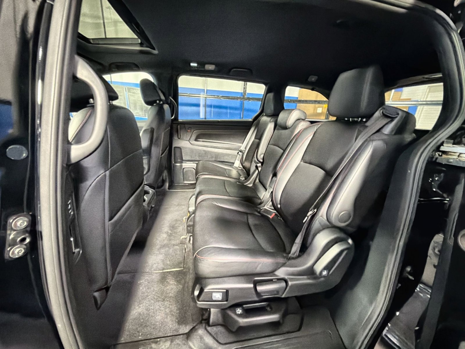 Used 2023 Honda Odyssey Sport image 37