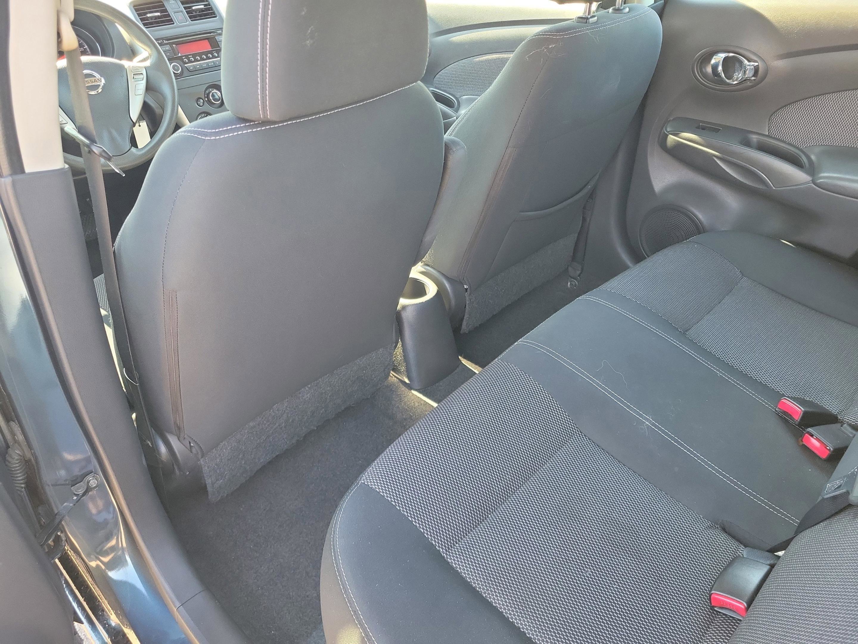 Used 2015 Nissan Versa SV image 12