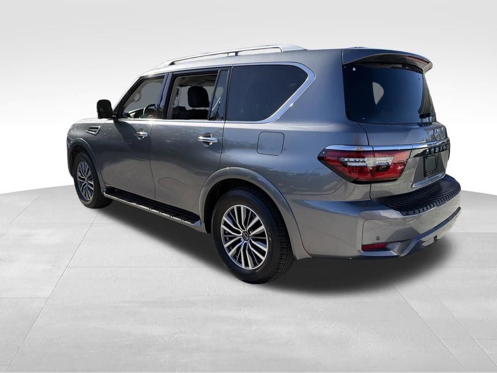 Used 2024 Nissan Armada SL w/ Captain's Chairs Package RWD image 5