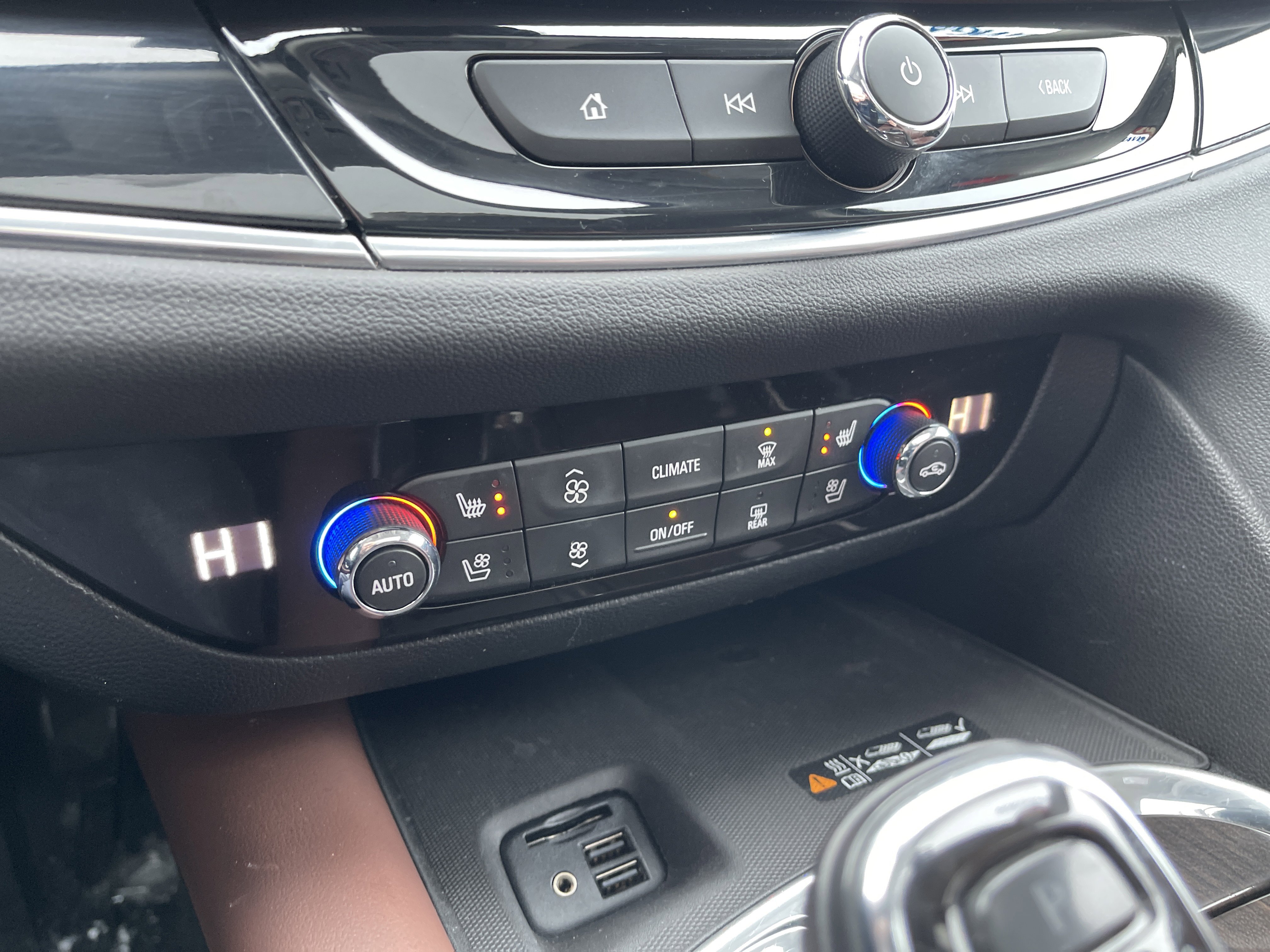 Used 2020 Buick Enclave Avenir w/ Avenir Technology Package image 21