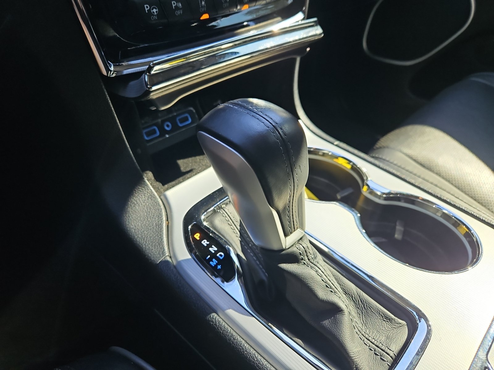 Used 2019 Jeep Grand Cherokee Summit AWD/4WD image 28