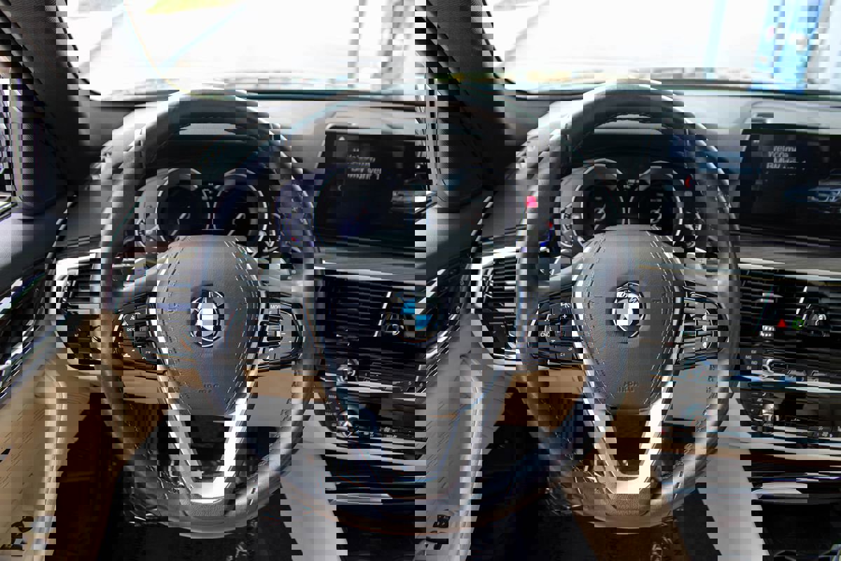 Used 2017 BMW 530i RWD image 27